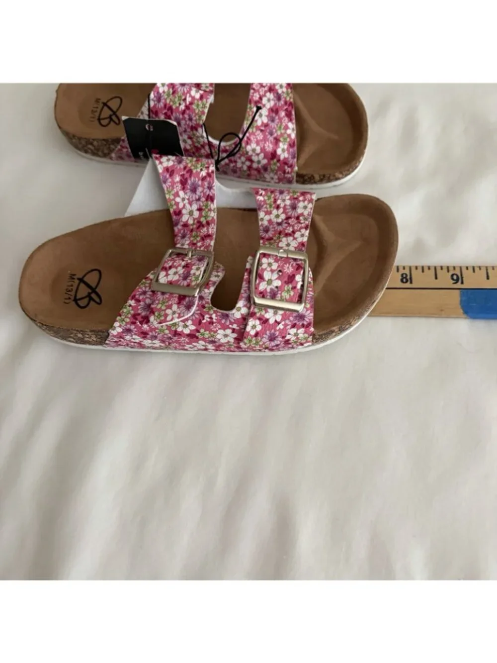 Girls Sandals 13/1 Floral Strap New With Tags Bobbie Brooks Flower Pink Purple